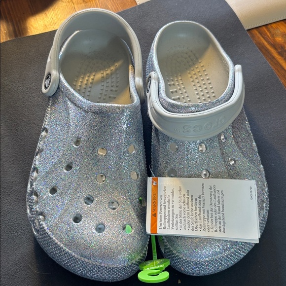 CROCS Sparkly Silver Clogs 8 - Picture 3 of 4
